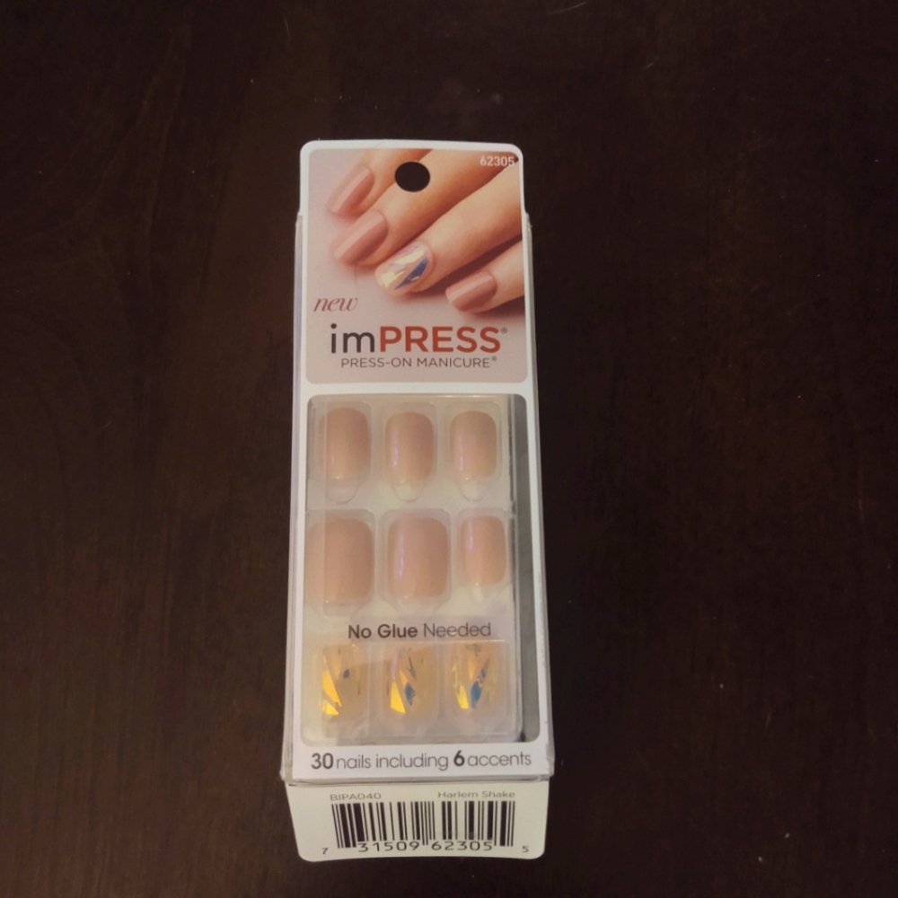 Kiss press on nails